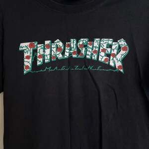 Thrasher Skateboard Magazine Roses and Thorns Logo T-Shirt